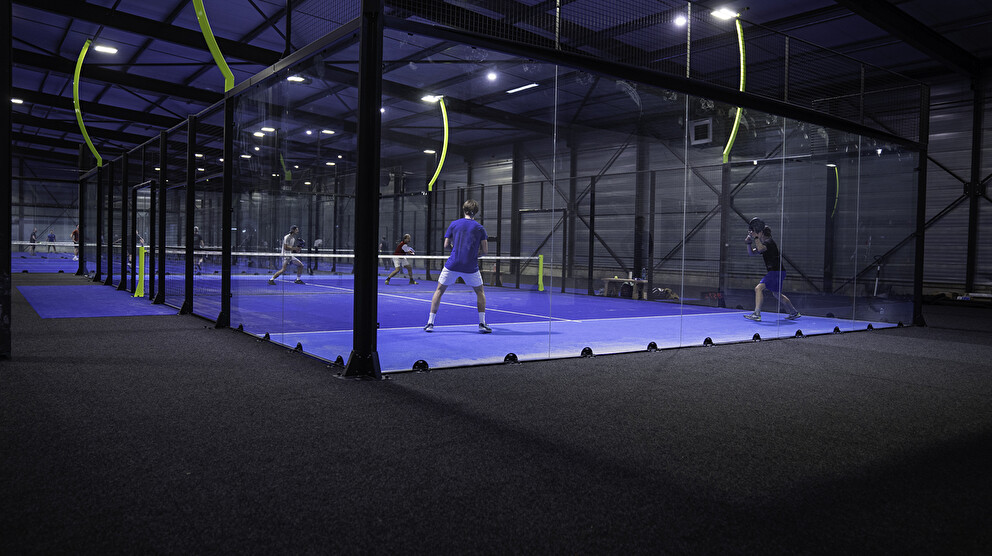 WAT IS PADEL? - Punto Padel
